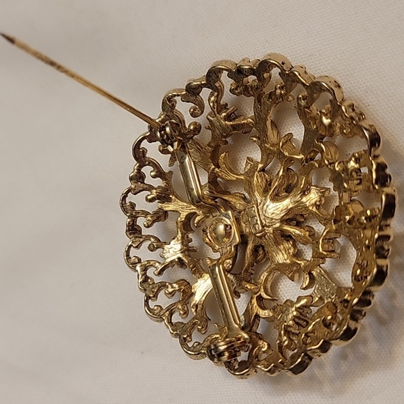 Vintage JJ Jonette Medallion Brooch - Picture 5 of 5